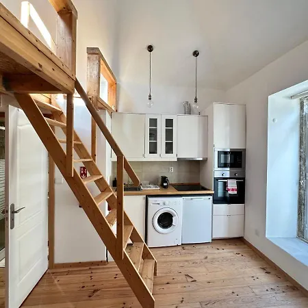 Apartment Lovely Loft Setubal